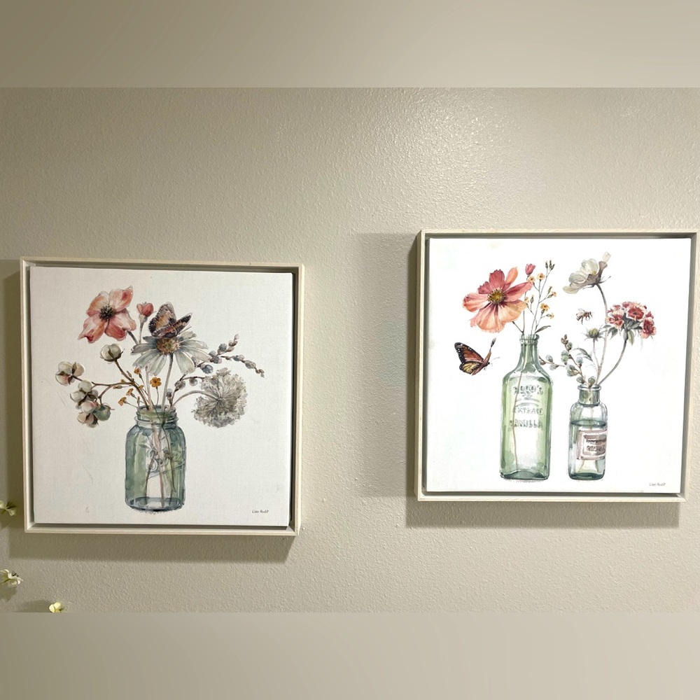 Pair of mason jar vase pictures on canvas
